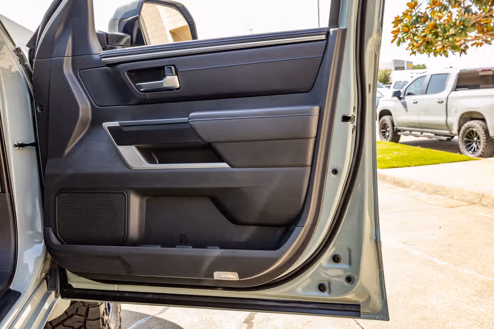 2025 Toyota Tundra Platinum HV CrewMax Image 39