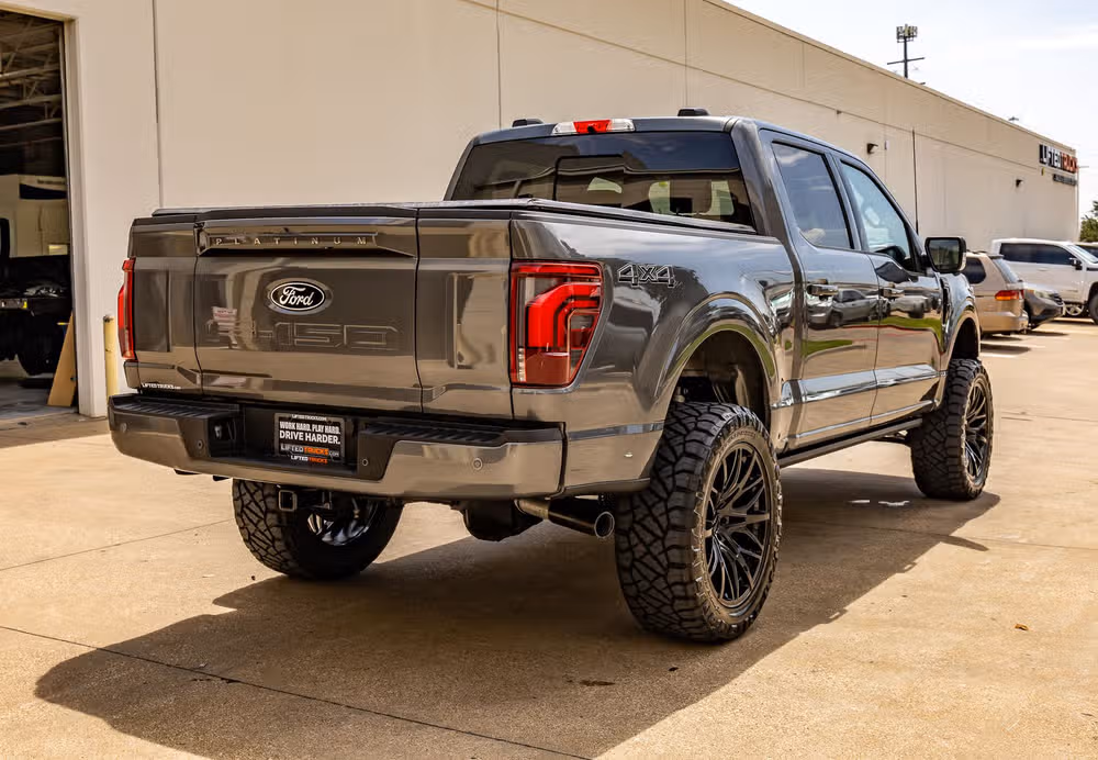 2025 Ford F-150 Platinum SuperCrew Image 10