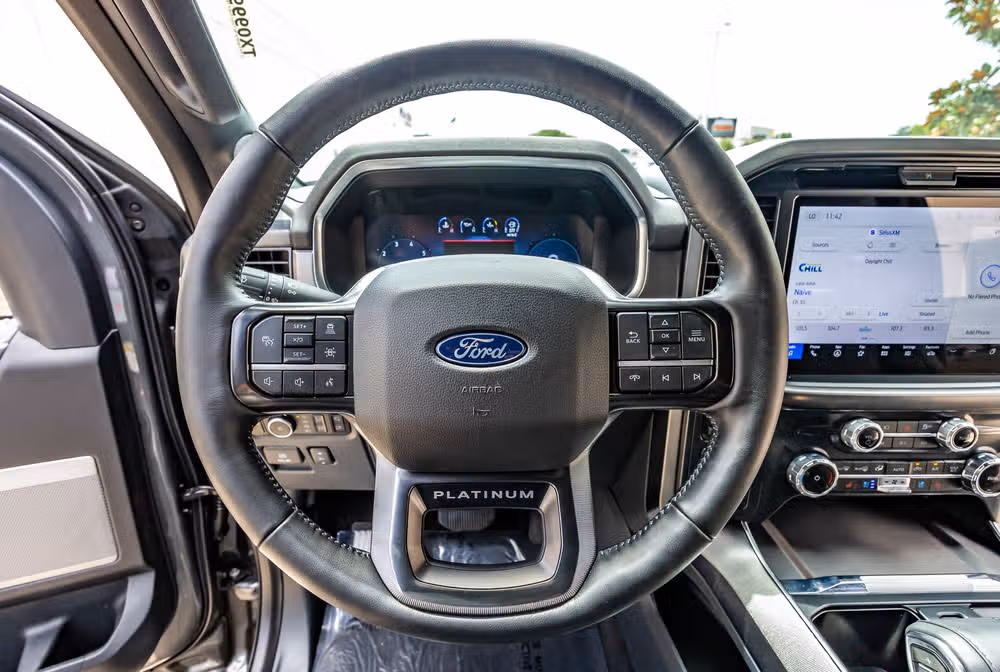 2025 Ford F-150 Platinum SuperCrew Image 19