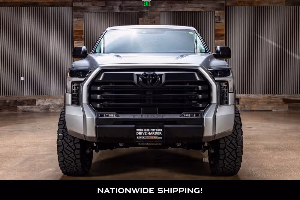 2024 Toyota Tundra SR5 CrewMax Image 4