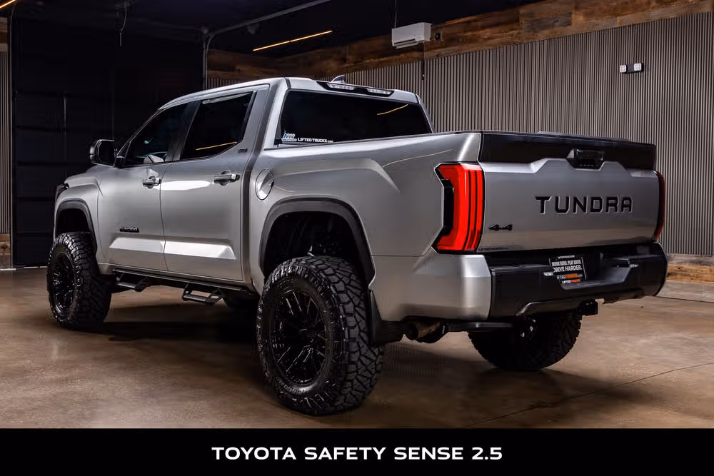2024 Toyota Tundra SR5 CrewMax Image 7