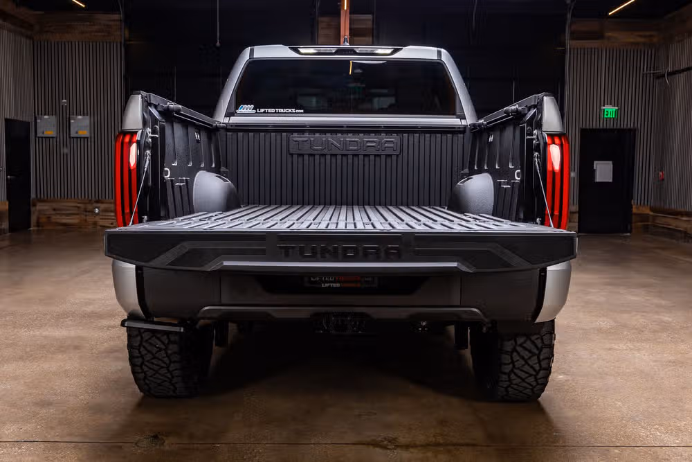 2024 Toyota Tundra SR5 CrewMax Image 9