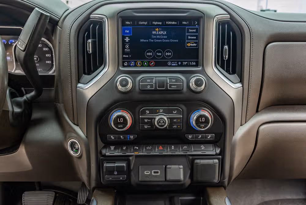 2021 GMC Sierra 2500HD Denali Crew Cab Image 23