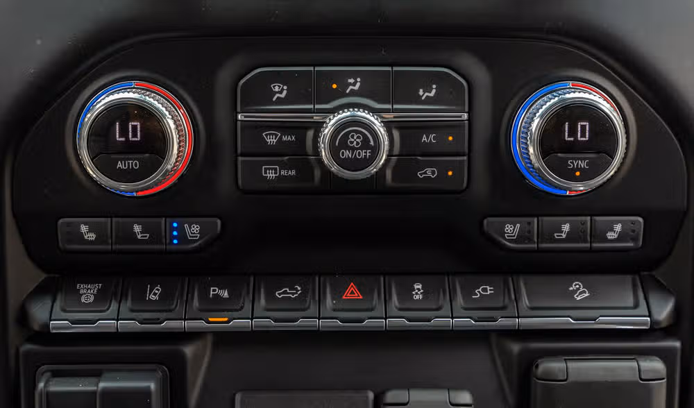 2021 GMC Sierra 2500HD Denali Crew Cab Image 26