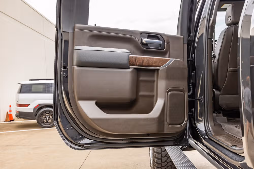2021 GMC Sierra 2500HD Denali Crew Cab Image 38