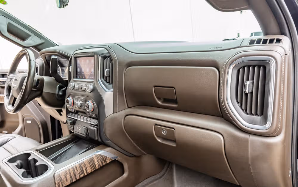2021 GMC Sierra 2500HD Denali Crew Cab Image 17