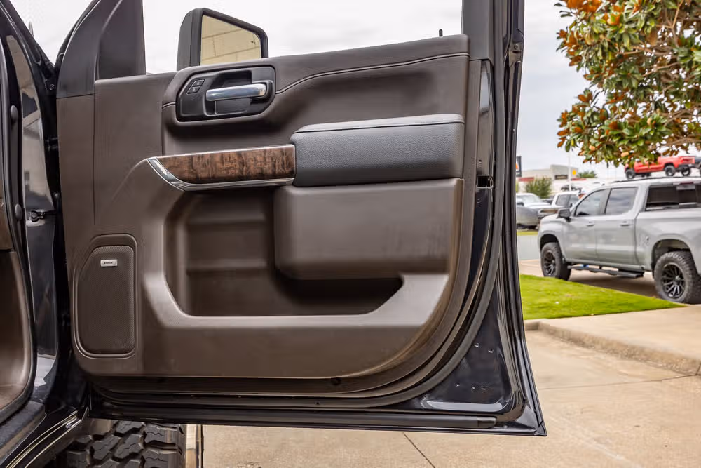 2021 GMC Sierra 2500HD Denali Crew Cab Image 37