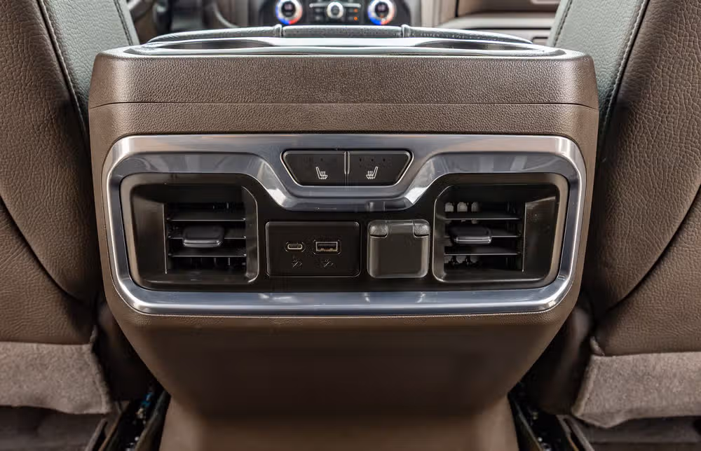 2021 GMC Sierra 2500HD Denali Crew Cab Image 33