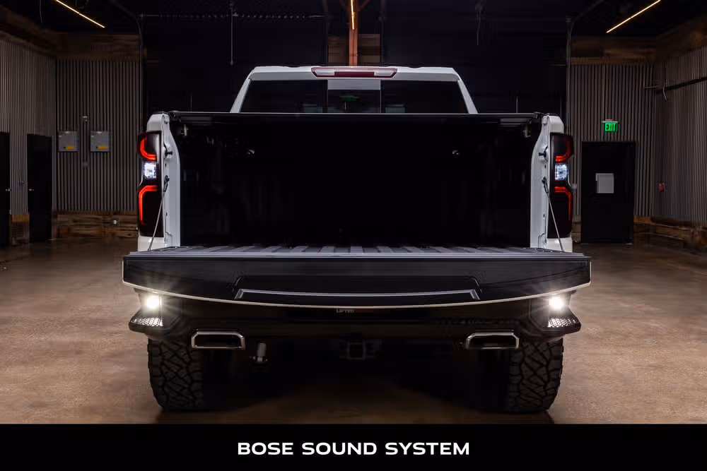 2024 Chevrolet Silverado 1500 LT Trail Boss Crew Cab Image 9