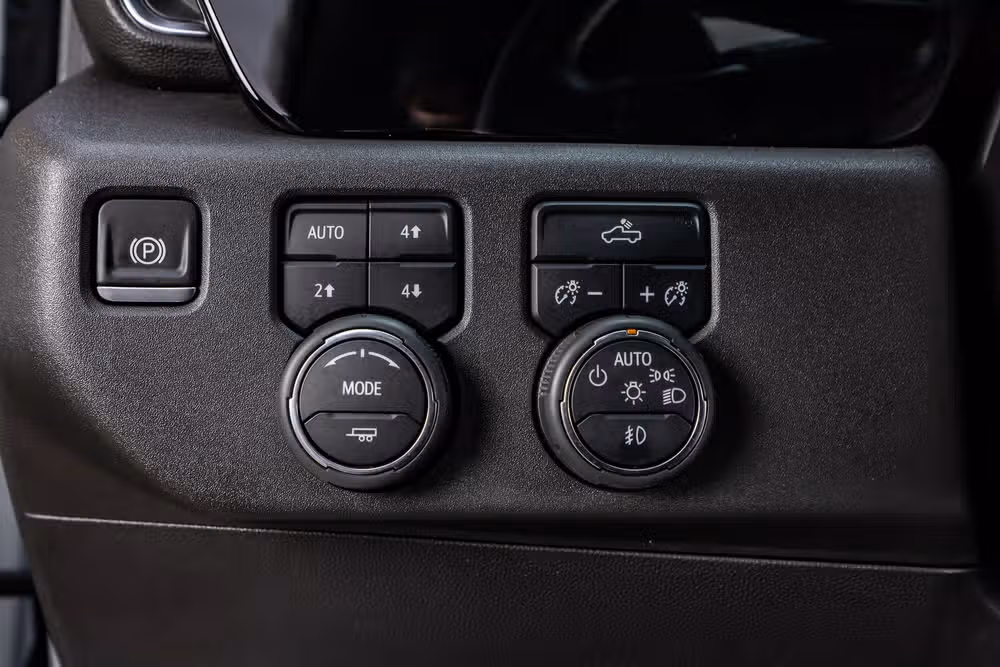 2024 Chevrolet Silverado 1500 LT Trail Boss Crew Cab Image 22