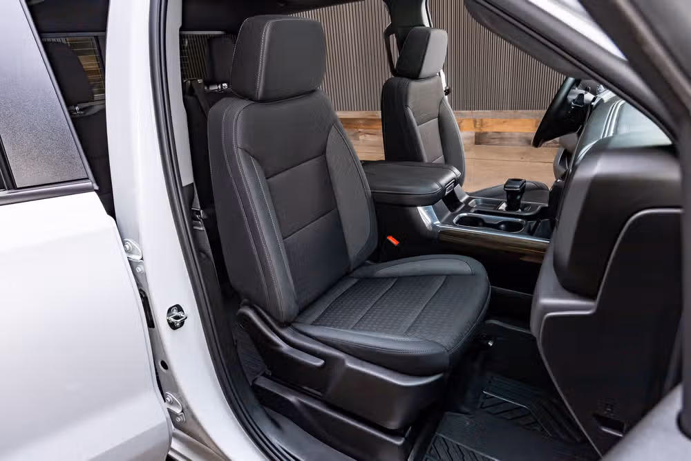 2024 Chevrolet Silverado 1500 LT Trail Boss Crew Cab Image 32
