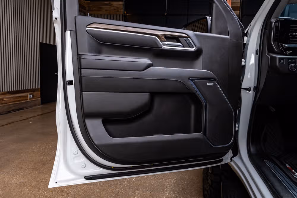 2024 Chevrolet Silverado 1500 LT Trail Boss Crew Cab Image 37