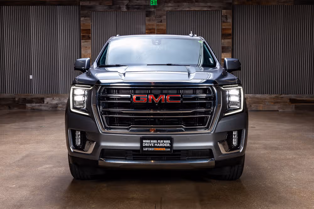 2021 GMC Yukon XL SLT Image 2