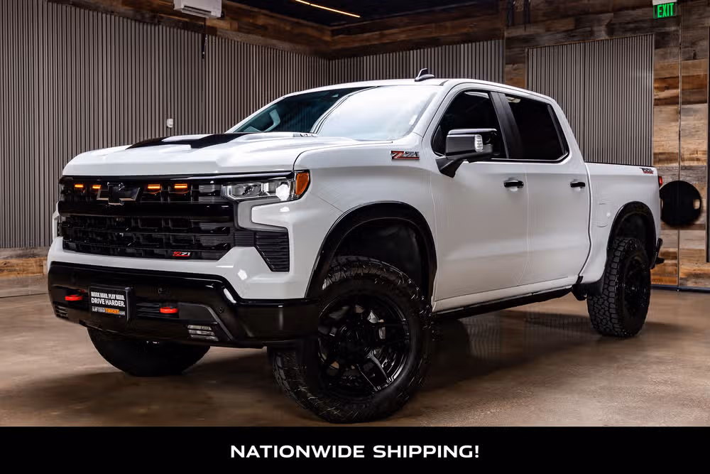 2024 Chevrolet Silverado 1500 LT Trail Boss Crew Cab Image 4