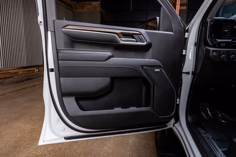 2024 Chevrolet Silverado 1500 LT Trail Boss Crew Cab Image 36