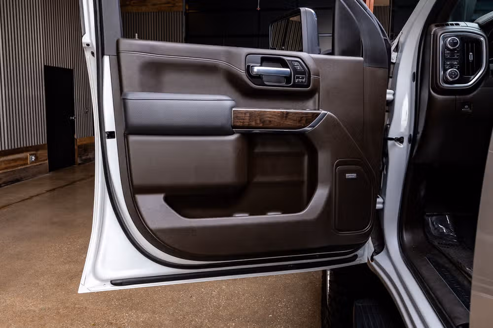 2021 GMC Sierra 2500HD Denali Crew Cab Image 36