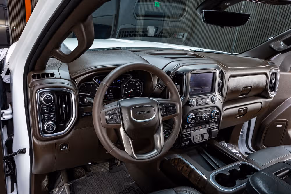 2021 GMC Sierra 2500HD Denali Crew Cab Image 16