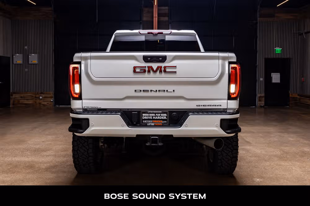 2021 GMC Sierra 2500HD Denali Crew Cab Image 7