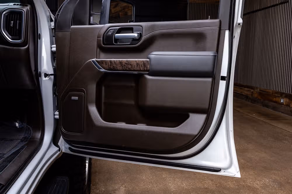 2021 GMC Sierra 2500HD Denali Crew Cab Image 37