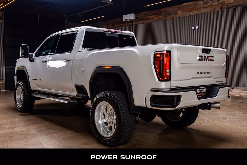 2021 GMC Sierra 2500HD Denali Crew Cab Image 6