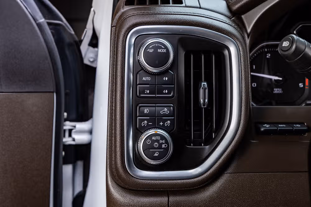 2021 GMC Sierra 2500HD Denali Crew Cab Image 21