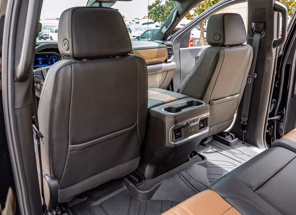 2024 Chevrolet Silverado 1500 High Country Crew Cab Image 35
