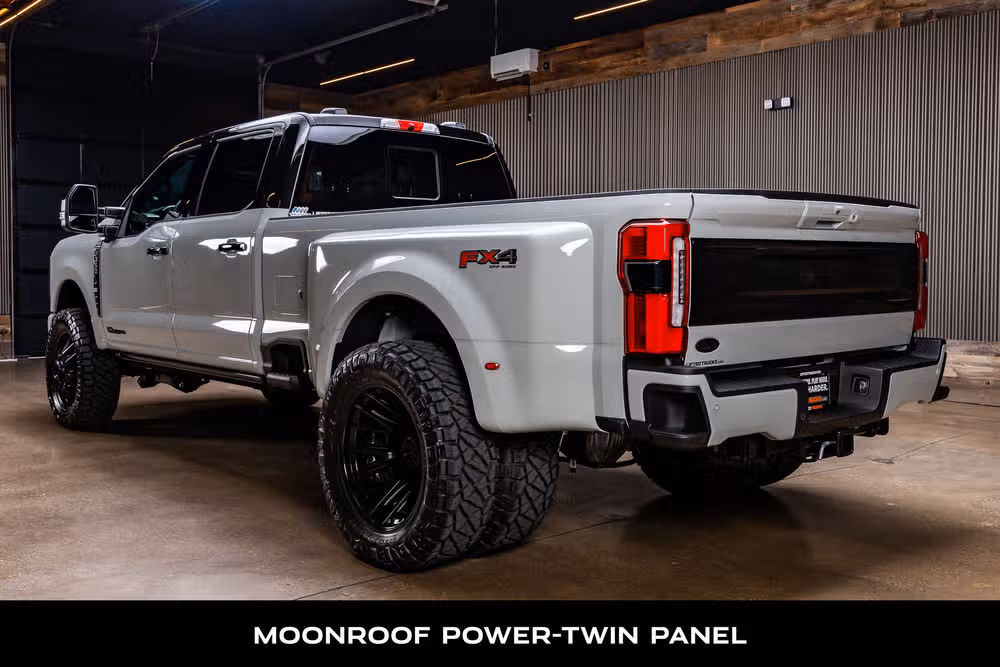 2026 Ford F-350 Super Duty Platinum Crew Cab Image 7