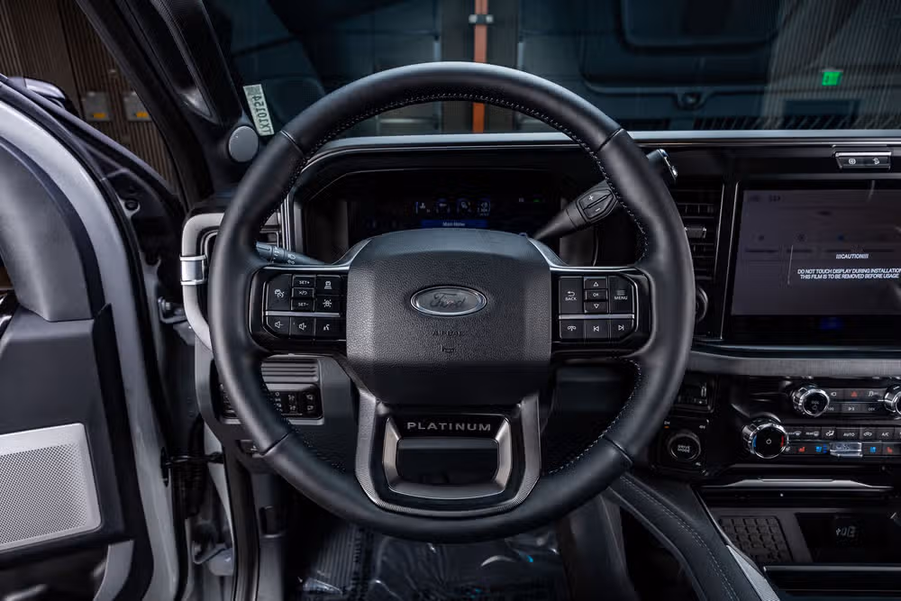 2026 Ford F-350 Super Duty Platinum Crew Cab Image 19