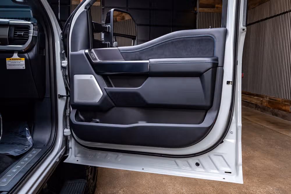 2026 Ford F-350 Super Duty Platinum Crew Cab Image 39