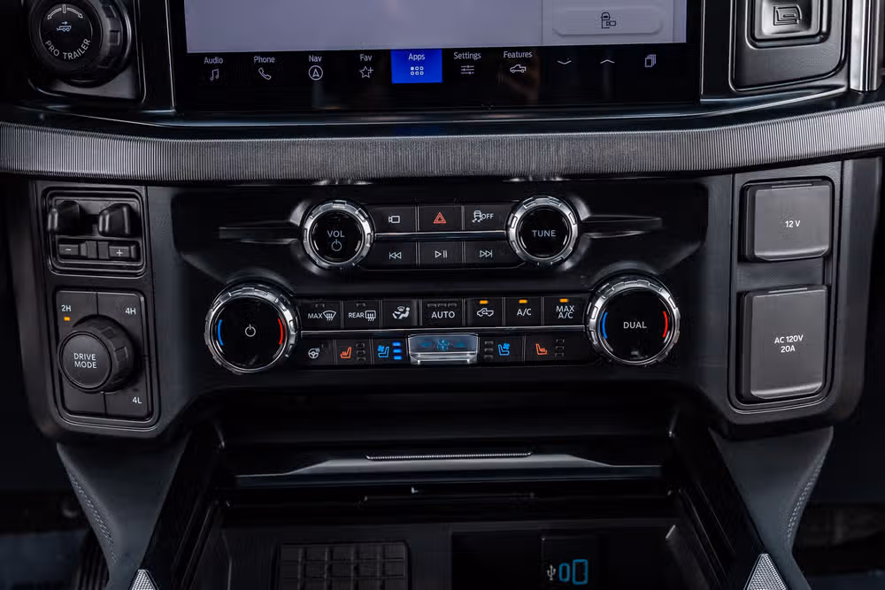 2026 Ford F-350 Super Duty Platinum Crew Cab Image 28