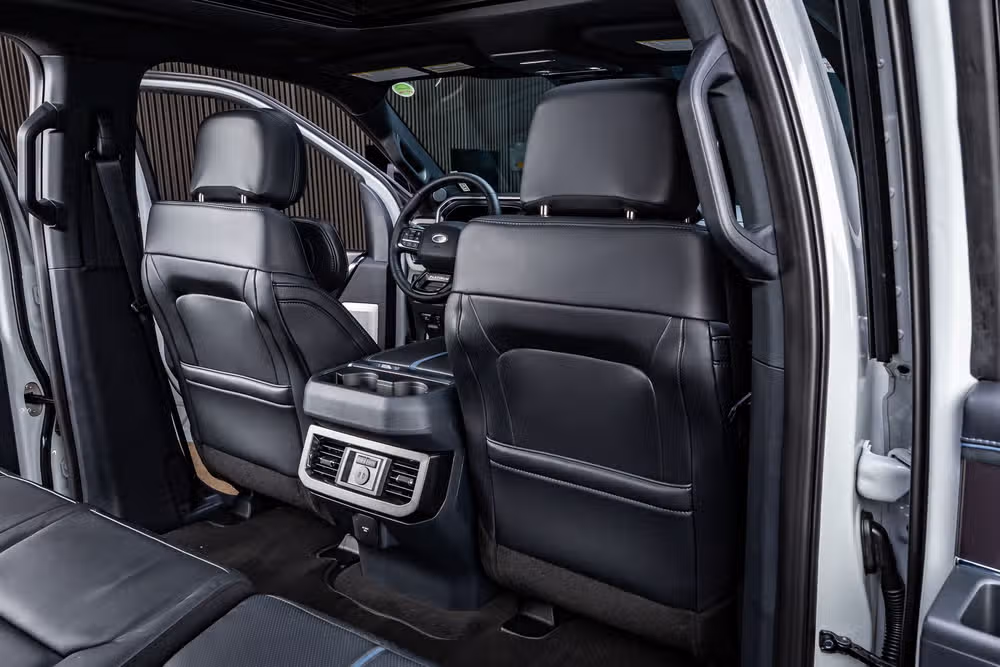 2026 Ford F-350 Super Duty Platinum Crew Cab Image 34