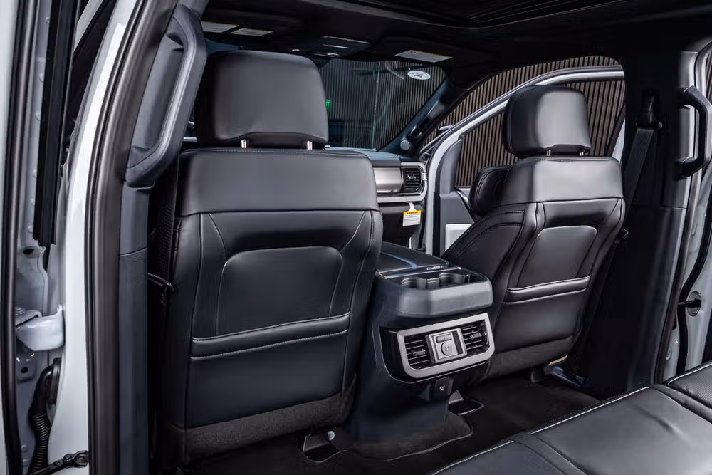 2026 Ford F-350 Super Duty Platinum Crew Cab Image 36