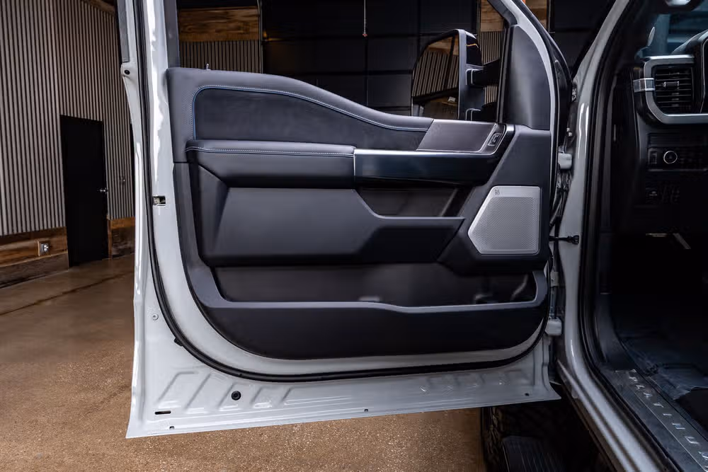 2026 Ford F-350 Super Duty Platinum Crew Cab Image 38