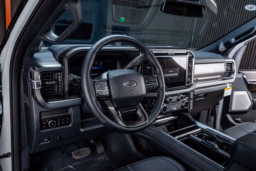 2026 Ford F-350 Super Duty Platinum Crew Cab Image 17