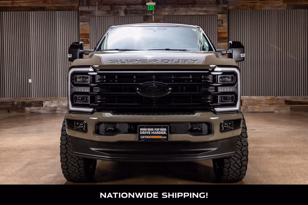 2026 Ford F-350 Super Duty Platinum Plus Crew Cab Image 4