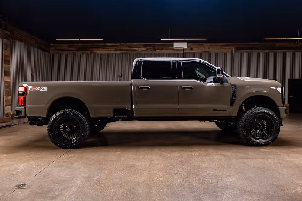 2026 Ford F-350 Super Duty Platinum Plus Crew Cab Image 11