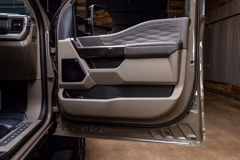 2026 Ford F-350 Super Duty Platinum Plus Crew Cab Image 39
