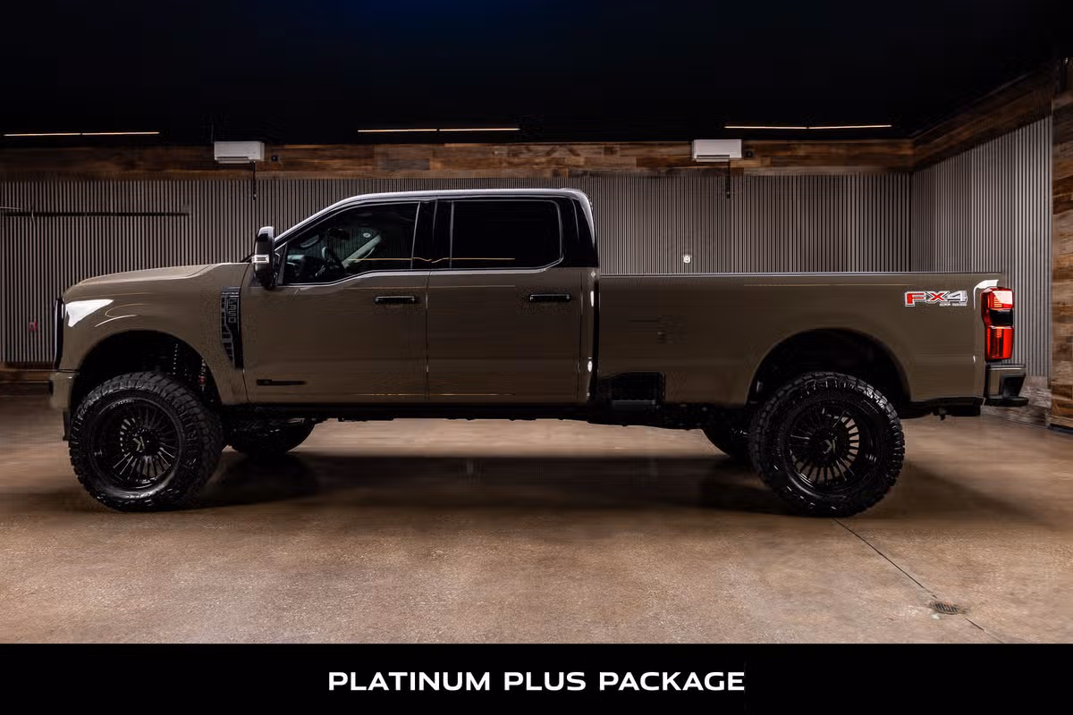 2026 Ford F-350 Super Duty Platinum Plus Crew Cab