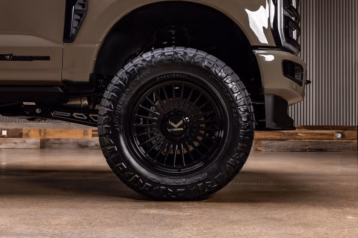 2026 Ford F-350 Super Duty Platinum Plus Crew Cab