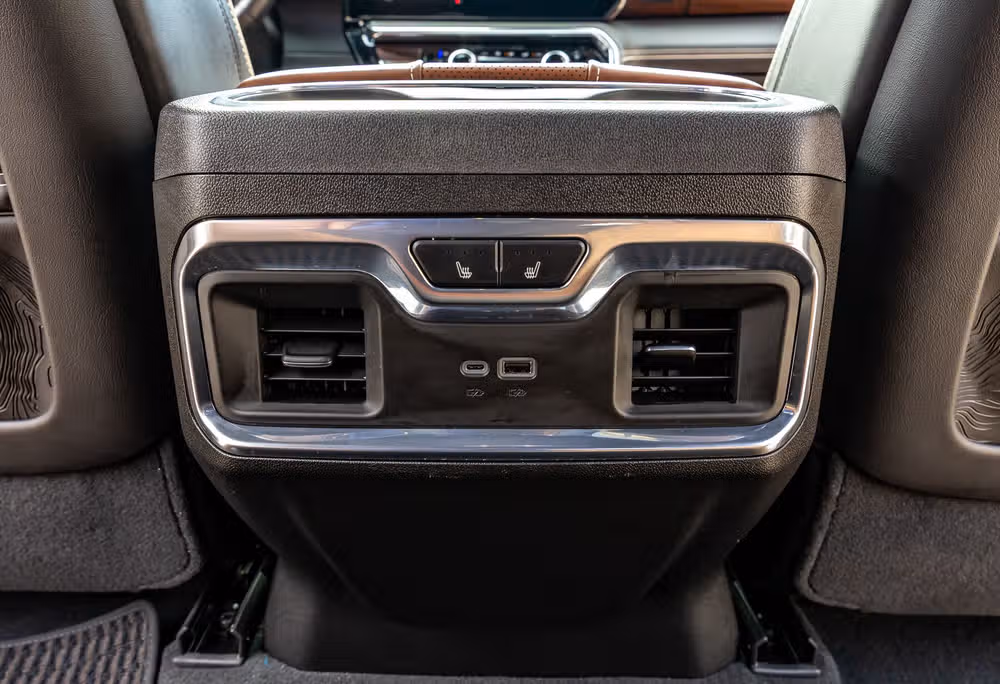 2026 GMC Sierra 1500 Denali Ultimate Crew Cab Image 34