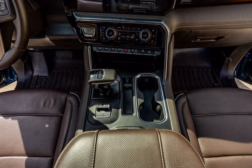 2025 GMC Sierra 1500 Denali Crew Cab Image 28