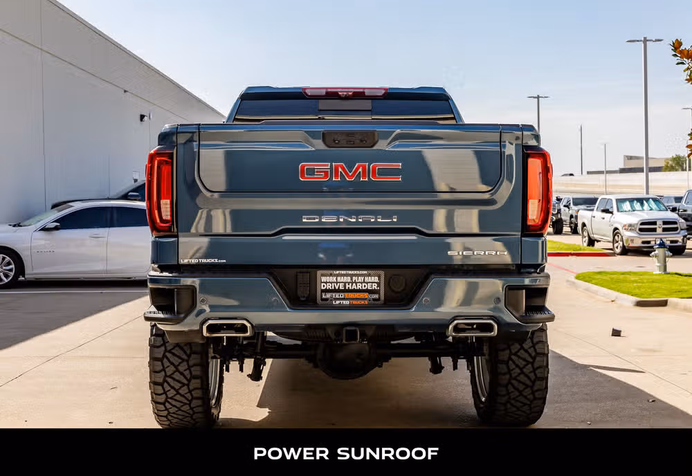 2025 GMC Sierra 1500 Denali Crew Cab Image 8