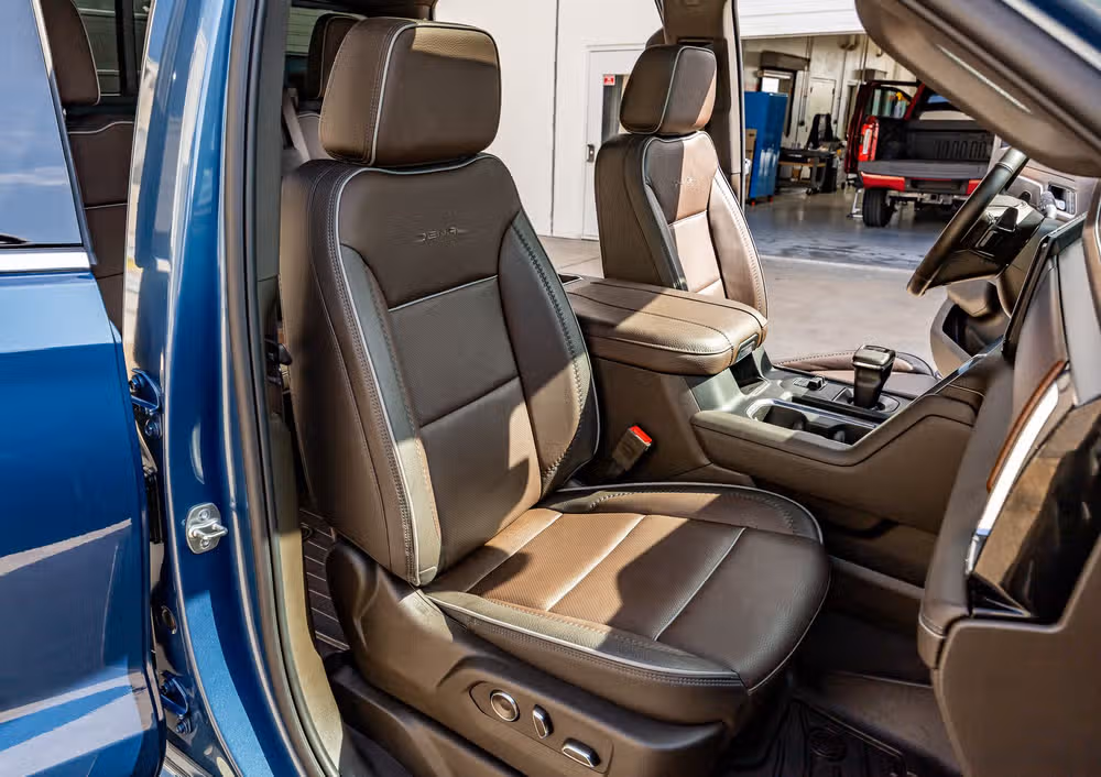 2025 GMC Sierra 1500 Denali Crew Cab Image 32
