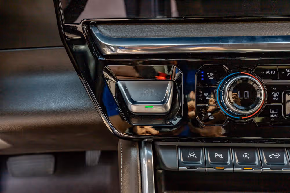 2025 GMC Sierra 1500 Denali Crew Cab Image 23