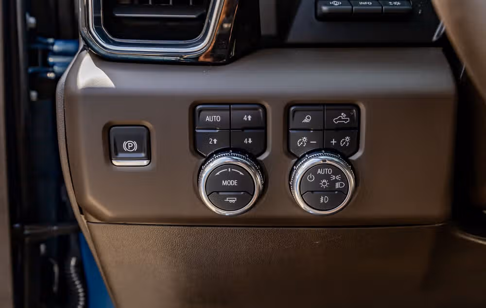 2025 GMC Sierra 1500 Denali Crew Cab Image 22