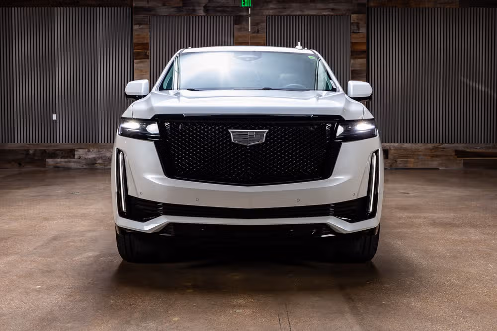 2022 Cadillac Escalade Sport Platinum Image 2