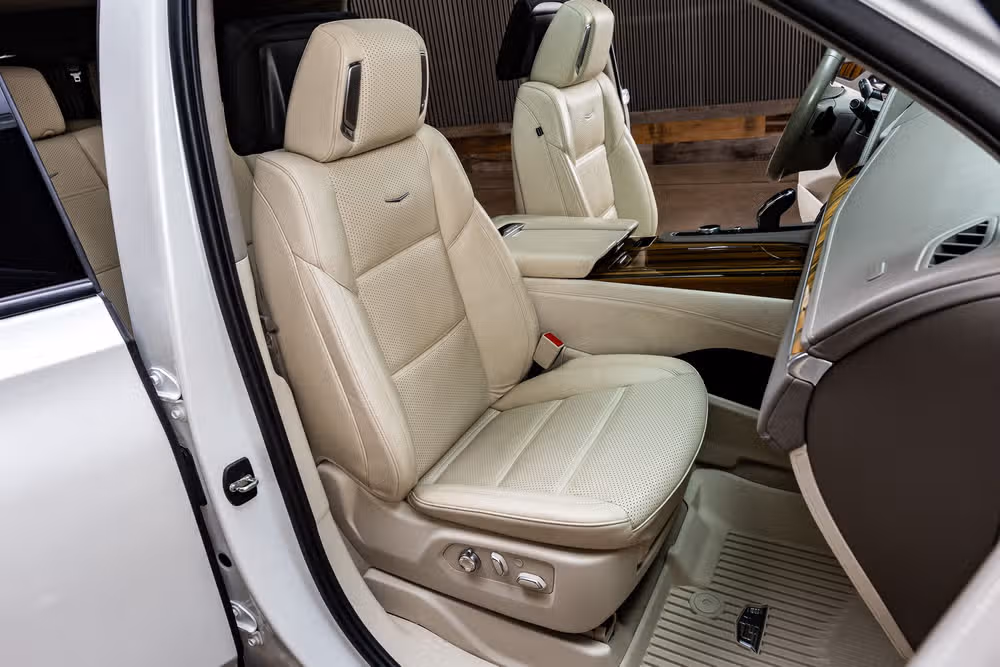 2022 Cadillac Escalade Sport Platinum Image 28