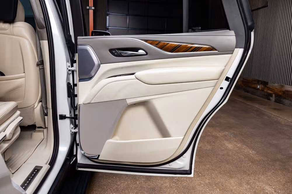 2022 Cadillac Escalade Sport Platinum Image 39