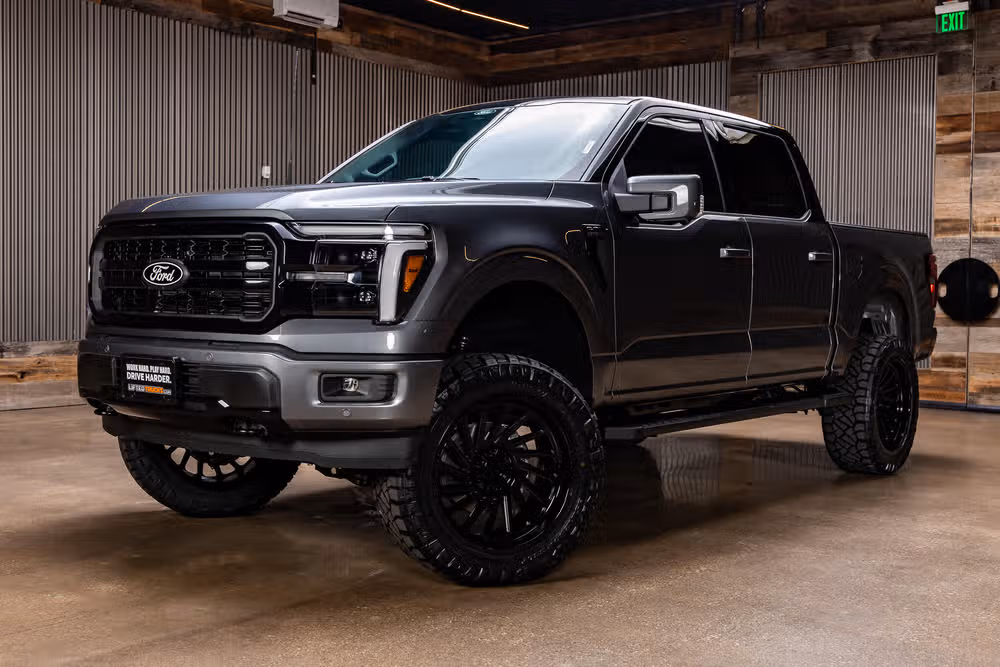 2026 Ford F-150 Lariat SuperCrew Image 5