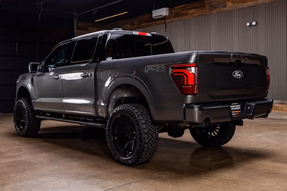 2026 Ford F-150 Lariat SuperCrew Image 7